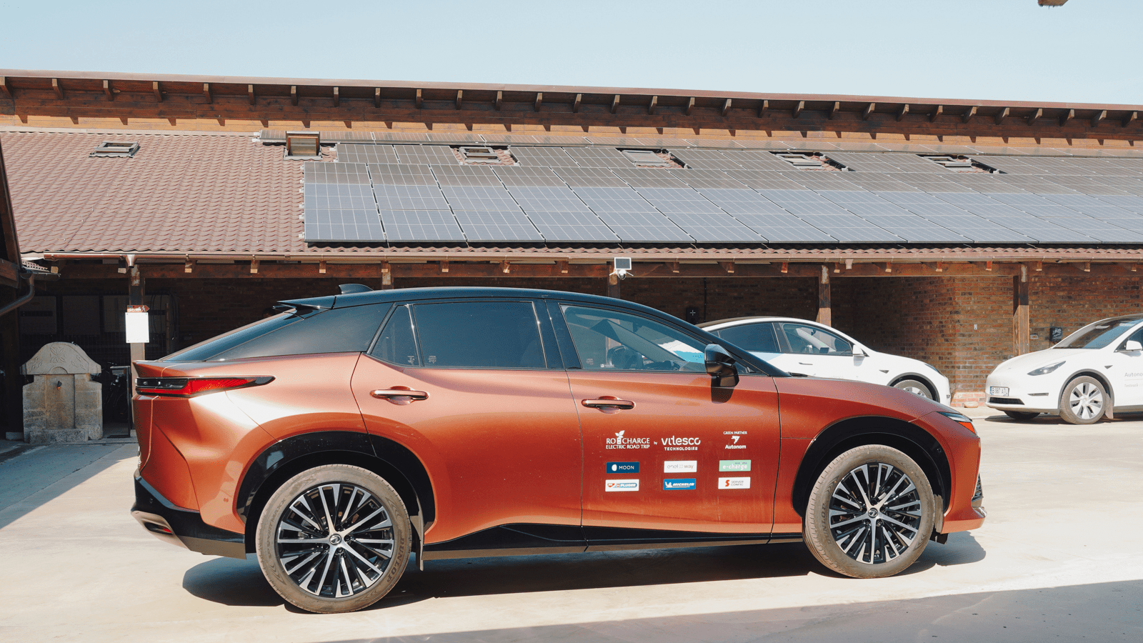 Lexus RZ 450e luxury